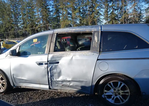 2011 Honda Odyssey Ex-L from USA, damaged, VIN 5FNRL5H68BB022563